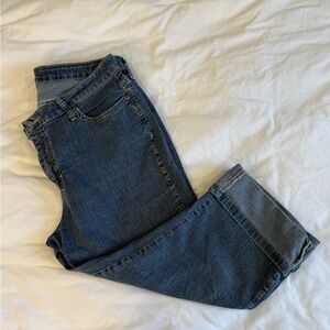 Women’s Capri Jean Pants